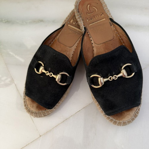 Kanna leather black mule slippers like new, size 37