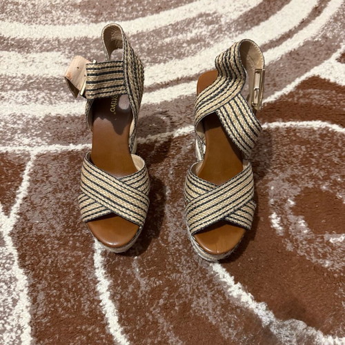 Attrattivo high-heeled pumps like new, size 38, beige/black/white