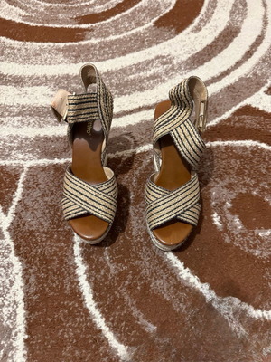 Attrattivo high-heeled pumps like new, size 38, beige/black/white