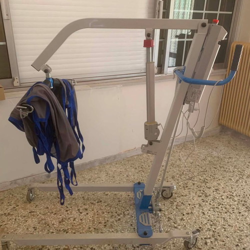 Electric patient lift hoist with TiMOTION TC12 control system
