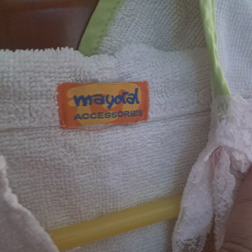 Mayoral children's hooded bathrobe with embroidered flowers like new, pink lace