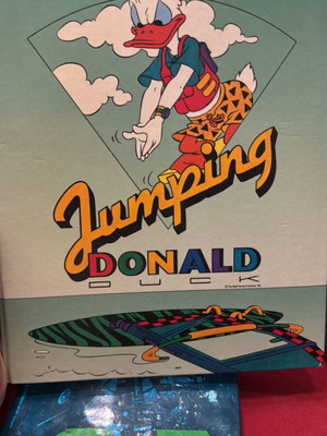 Disney Jumping Donald Duck vintage hard binder with rings 1988