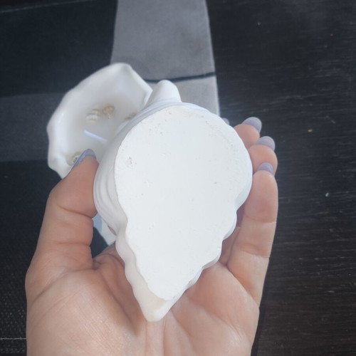 Decorative Plaster Seashells Set of 3 New