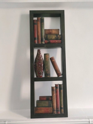 Metal decorative items like new, bookshelf 30x90 and vintage machine 100x50