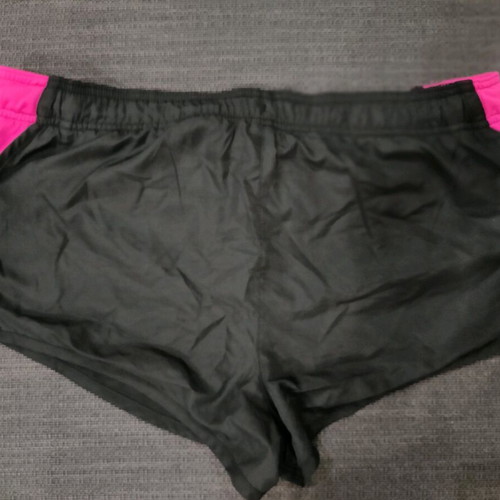 Women's shorts like new, black and pink