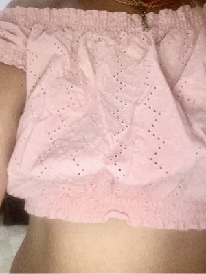 Κοντό τοπ Broderie ροζ baby pink μέγεθος small σαν καινούργιο