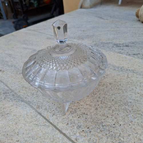 Crystal fondue pot used with nice design