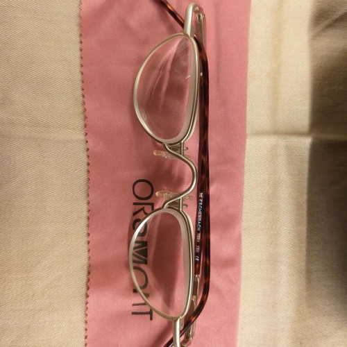 Eschenbach prism glasses model 1681 150 like new, 8 diopters