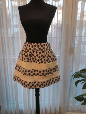 BSB skirt new with pockets, size M, black and white