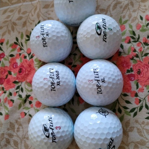 Top Flite 3 golf balls new, pack of 7 white pieces