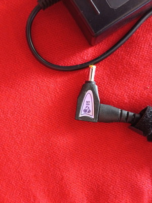 Universal Laptop Charger 90W Complete with Acer Plug, Lamtech Tech