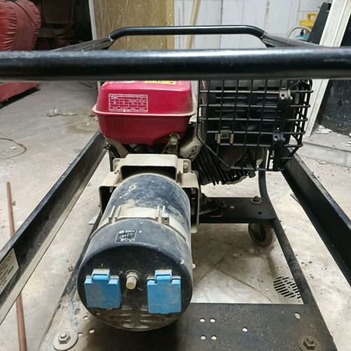 Honda EC 3600 Gasoline Generator like new