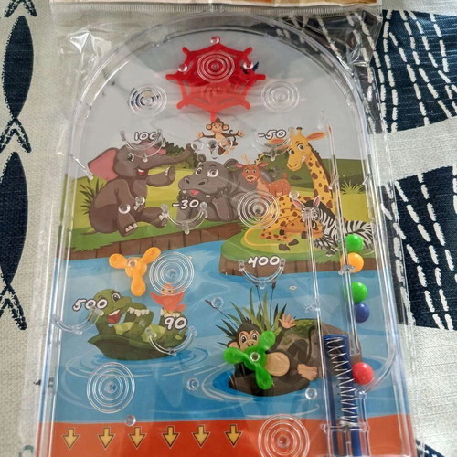 Collectible pack 16 intact souvenirs from Goody's new