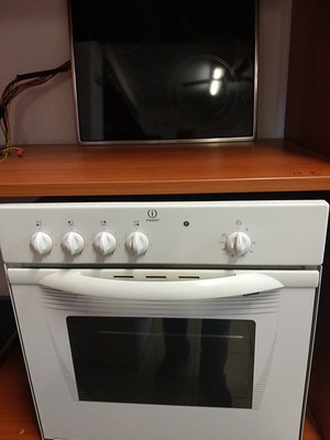 Indesit ceramic hob oven