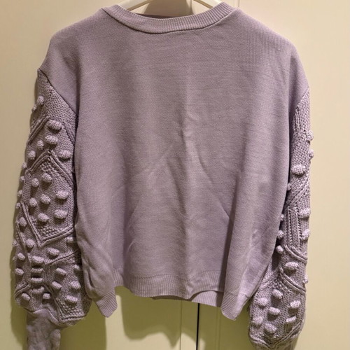 Knitted sweaters like new, lilac and red, one size
