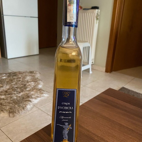 Aged Bulgarian Rakia Moschato Stara Rusenska (500ml / 40%)
