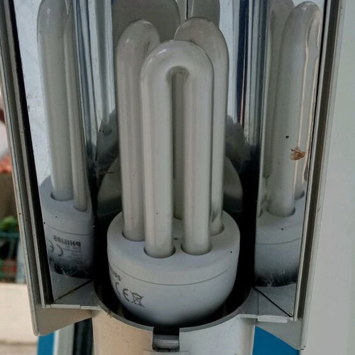 Desk lamp used with adjustable arms and On Off switch