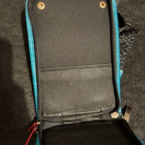 Bonendis leather phone case new with strap