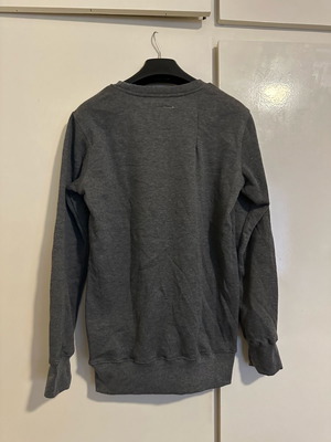 Gray sweatshirt size S