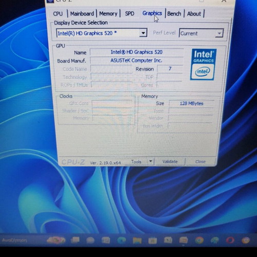 Asus laptop μεταχειρισμένο i7 12GB RAM SSD 512GB Windows 11 με ασύρματο ποντίκι