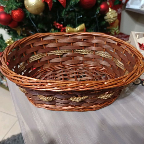 Bamboo basket oval brown 30cm decorative like new