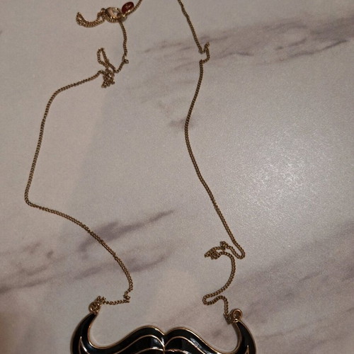 Long necklace