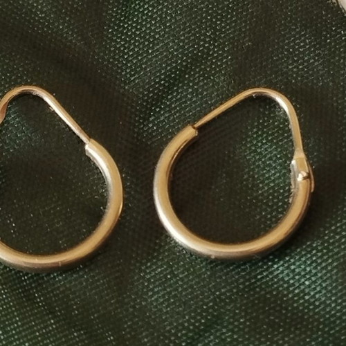 14k yellow gold hoop earrings, small size