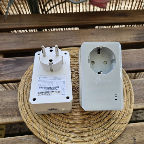 TP-Link AV600 Passthrough Powerline Adapters like new