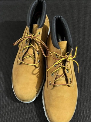 Timberland Nellie Chukka Waterproof women's shoes like new, size 39.5