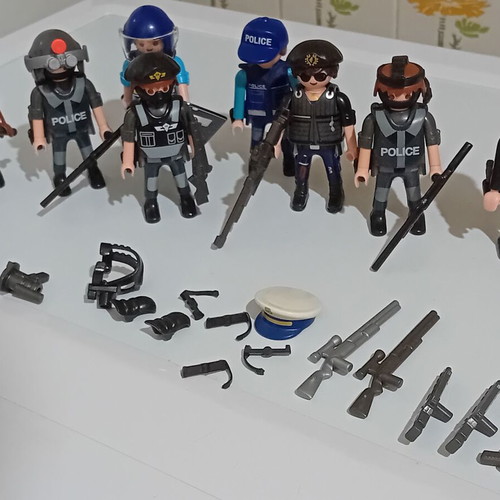 Playmobil special police forces like new with equipment
