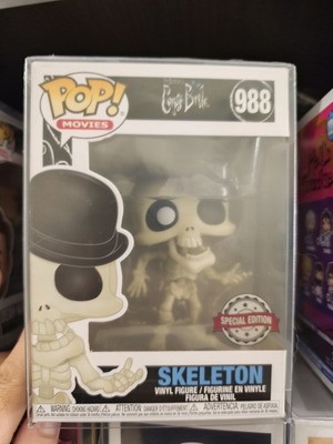 Funko Pop Corpse Bride Skeleton new with protector