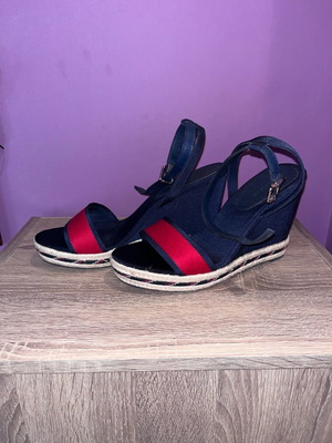 Tommy Hilfiger platforms like new, size 40, blue and red