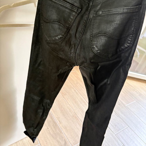 Lee jeans w27 waxed like new, black