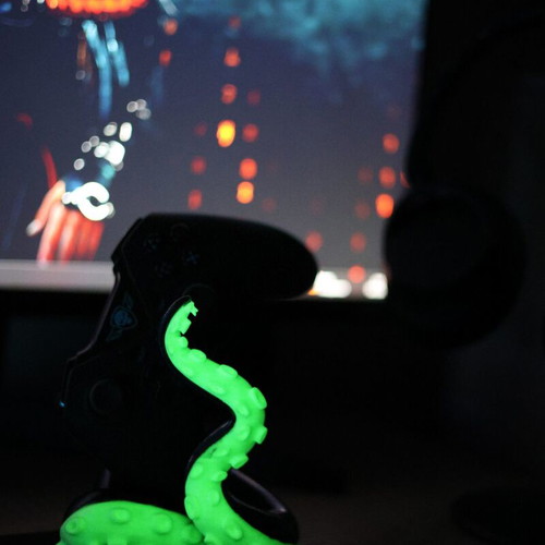 Octopus Tentacle Stand for Sony Controller new, glows in the dark