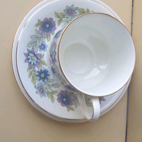 Paragon vintage triple set Cherwell porcelain like new