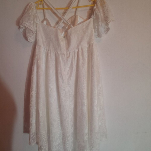 White lace dress Shein like new, asymmetric cut