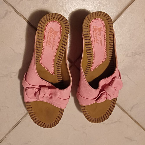 Pink platform shoes used with bow and gold studs, size 37