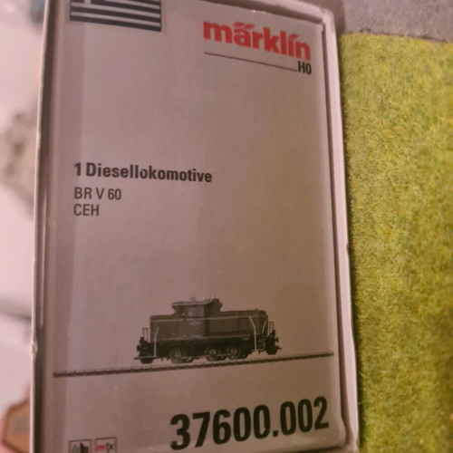 Marklin OSE 37600.002 digital locomotive with sounds in H0 scale new