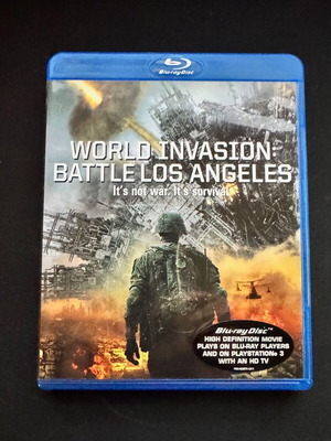 World Invasion: Battle Los Angeles Blu-Ray like new with subtitles