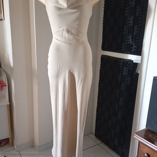 Zara maxi dress beige size S like new, elastic