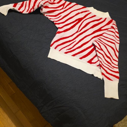 Minueto sweater like new, size S