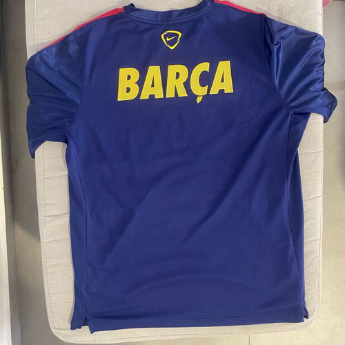 Authentic BARCA jersey size XL like new