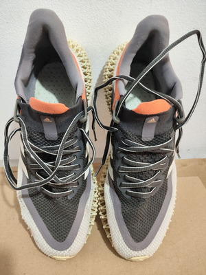 Adidas 4D sneakers used, size 44.5, white and beige