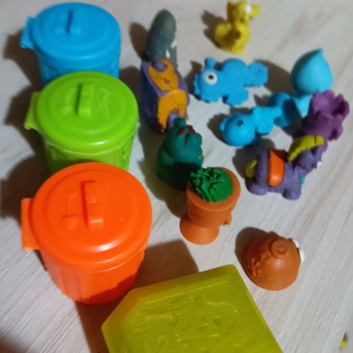 Trash Pack figures lot used