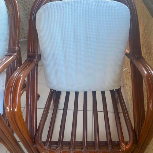 Bamboo chairs set of 4 like new with washable cushions