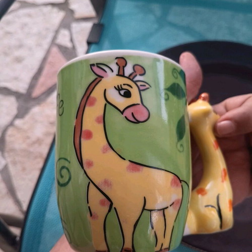Giraffe mug like new
