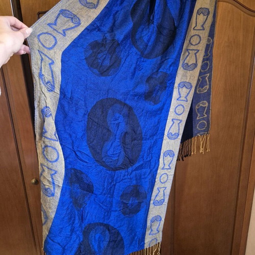Women's scarf like new in vibrant blue with artistic pattern