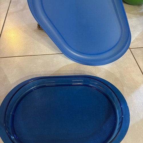 Oval Tupperware serving container with crystal bowl lid new