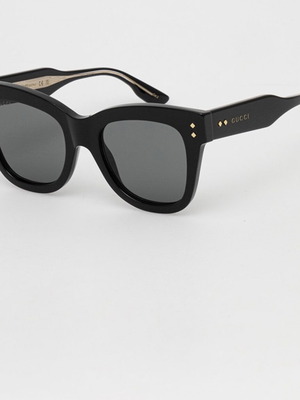 Gucci sunglasses black like new