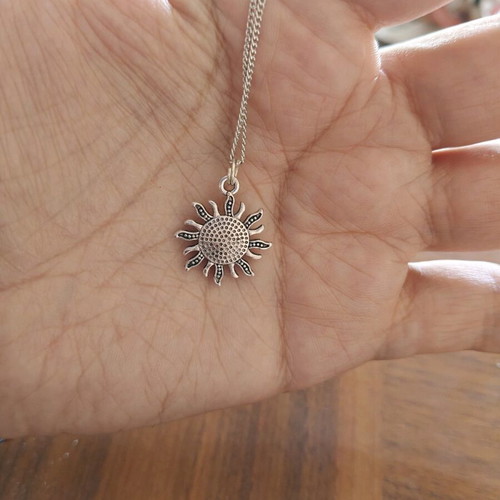 Sun pendant with chain and pink stone new